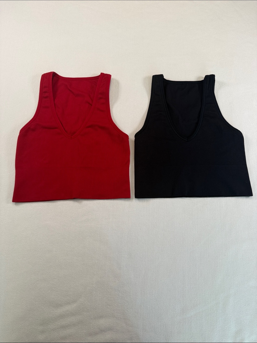 Athleta Aurora Crop Rib Tank Womens - Red and Black